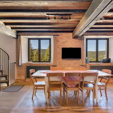 L'annexe Du Chateau Des Girards *